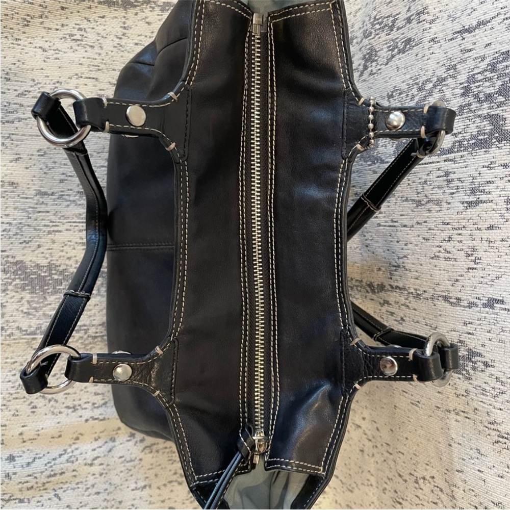 Coach Black Leather Top-Zip purse, EUC - Picture 8 of 8